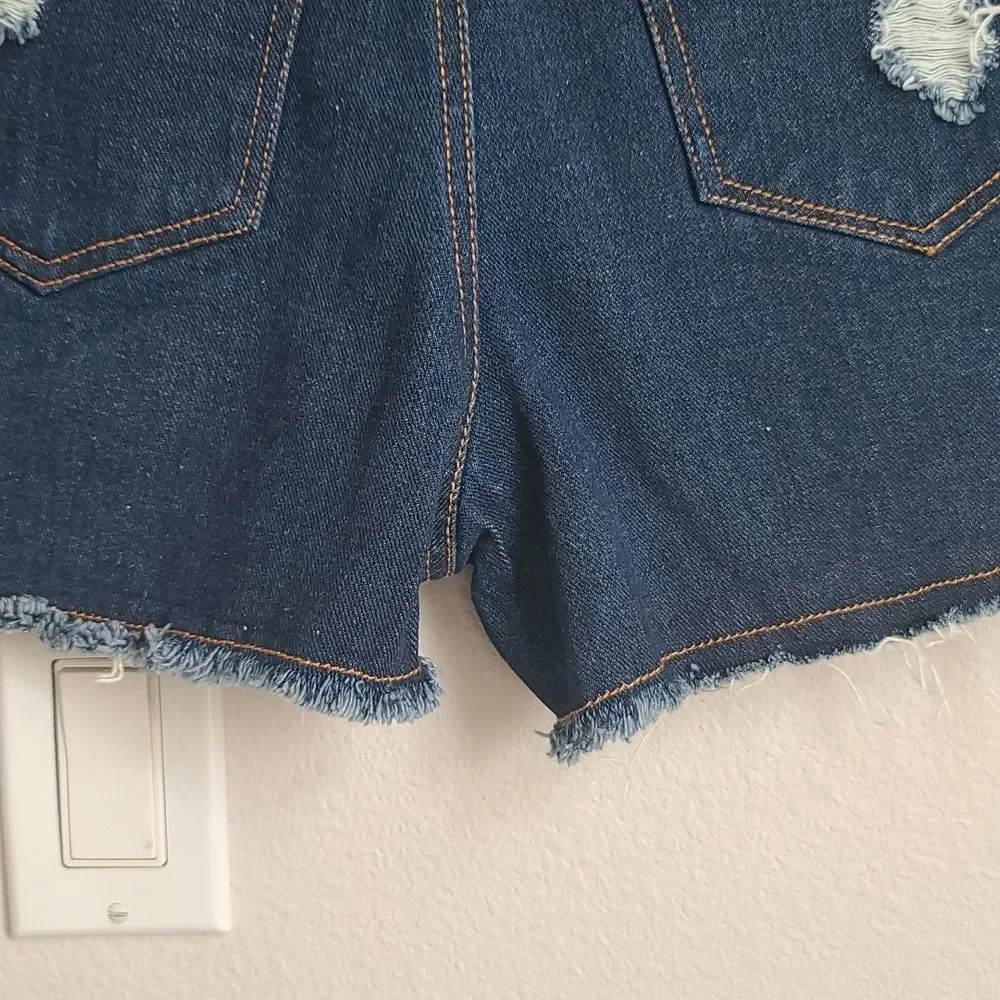 SHORTS. CHELSEA AND VIOLET DENIM SHORTS - Picture 9 of 13